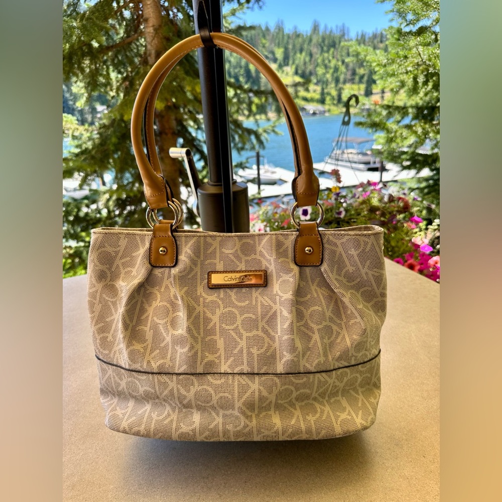 Calvin Klein Logo Snap Top Womens Handbag Purse Almond Caramel